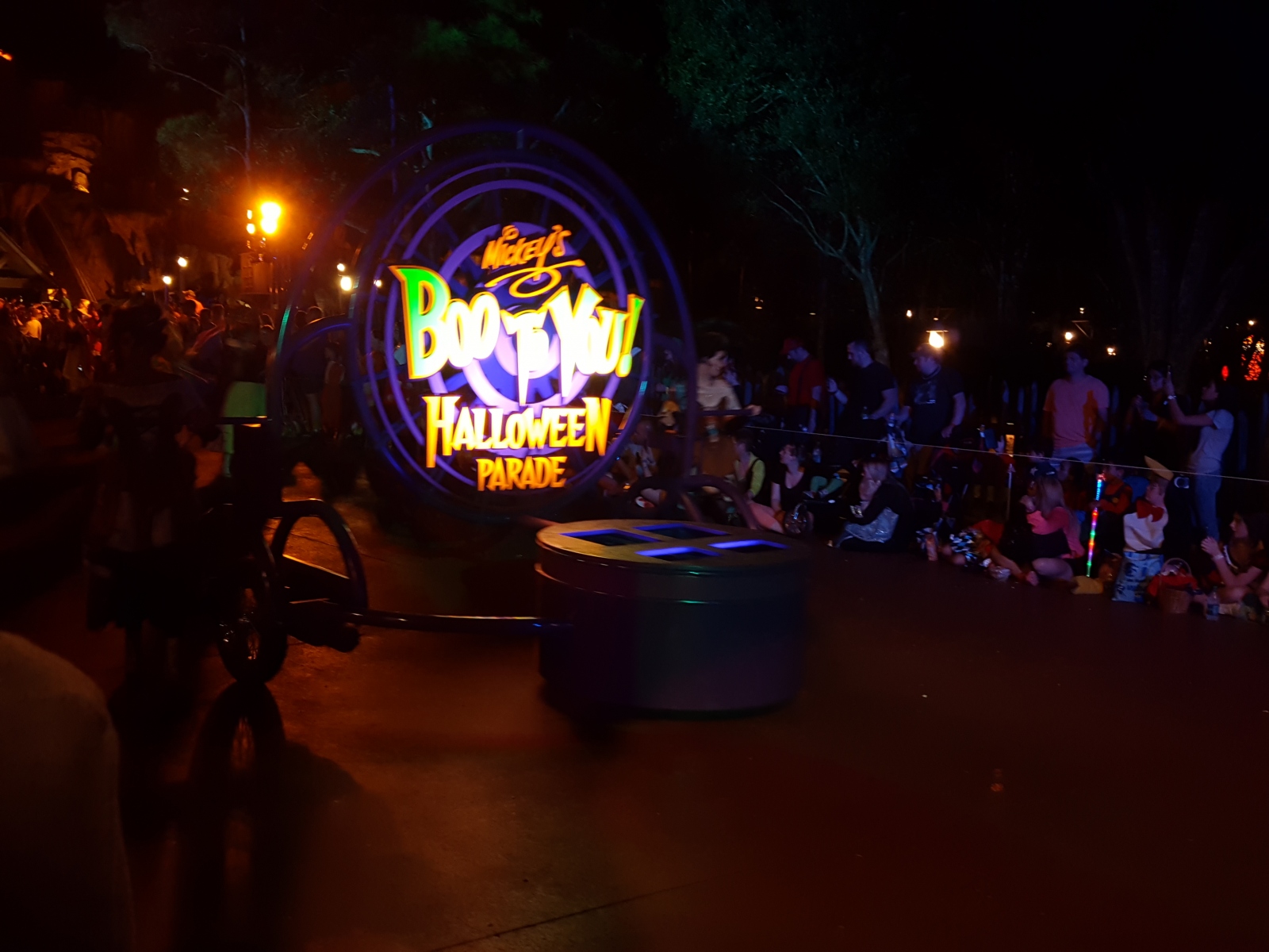Mickey's Not-So-Scary Halloween Party parade