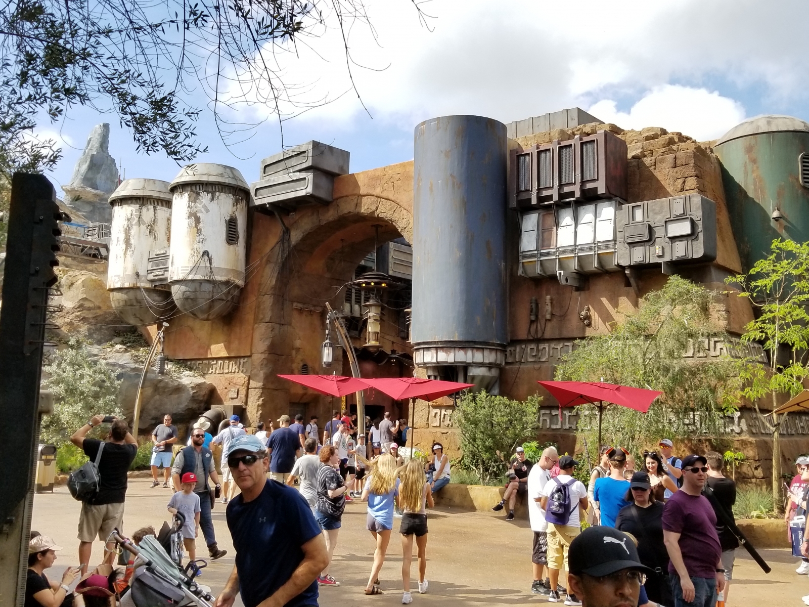 Galaxy's Edge Hollywood Studios Opening Day